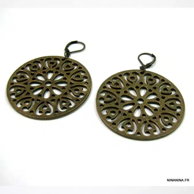 N1735d Boucles D'Oreilles Bronze Femme Artisanales - Grand Pendentif Rond Ajouré - Bijoux Boucles d'oreilles femmes en ligne Ninanina