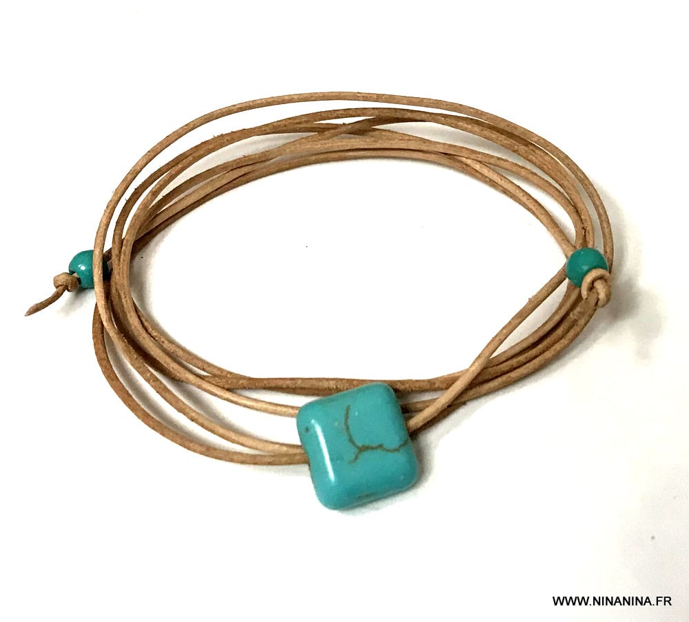 Bracelet de fils délicat et ajustable - Turquoise - Inédit du Nord