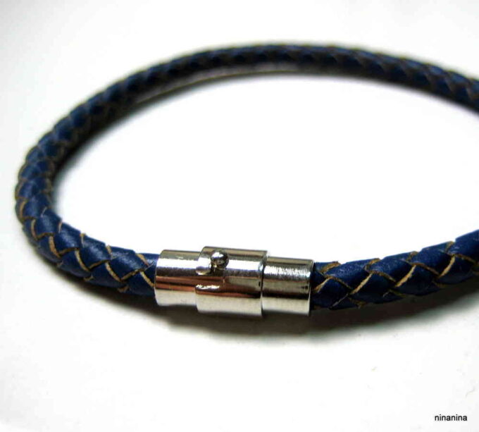 N1960c Bracelet Cuir Bleu Homme Fait Main En France - Cordon Tressé Et Fermoir Magnétique Acier - Bijoux Bracelets hommes en ligne Ninanina