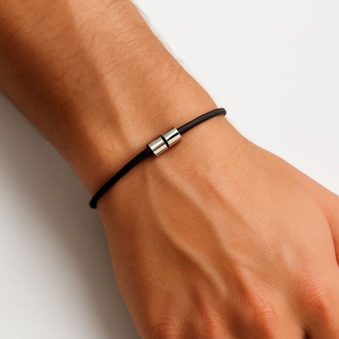 N2188a Bracelet fin cordon cuir artisanal fermoir aimanté acier inoxydable argenté - Bijoux Bracelets en ligne Ninanina