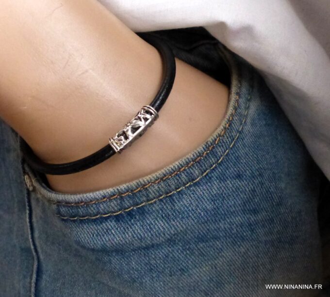 N2224 Bracelet cordon cuir homme et femme perle tube ciselée métal argenté - Bijoux Bracelets en ligne Ninanina