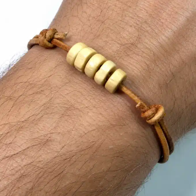 N2281g Bracelet cordons cuir perles rondelles bois marron – Bijoux Bracelets en ligne Ninanina