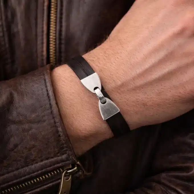 N2300e Bracelet Homme Artisanal - Lacet Double Cuir Et Fermoir Crochet Métal Argenté - Bijoux Bracelets hommes en ligne Ninanina