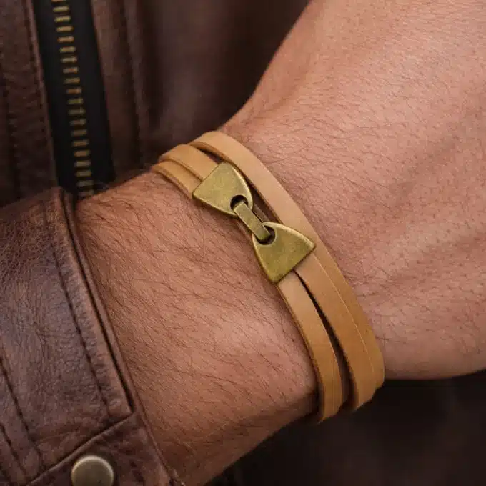 N2301f Bracelet Homme Cuir Marron Artisanal - Double Tour Et Fermoir Crochet Métal Bronze - Bijoux Bracelets hommes en ligne Ninanina