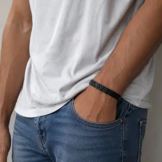N2302A Bracelet personnalisé avec prénom homme ou femme cuir gravé - Bijoux Bracelets hommes en ligne Ninanina