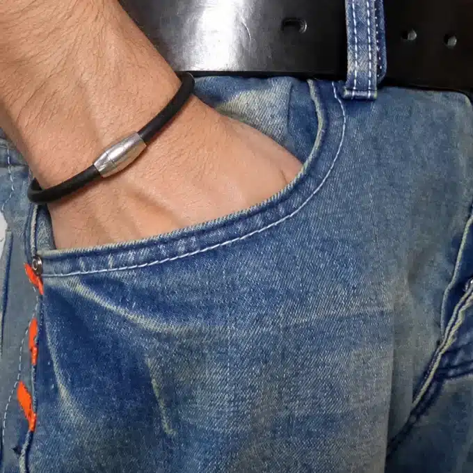 N2305a Bracelet homme moderne cuir fermoir Acier inoxydable aimanté - Bijoux bracelets hommes en ligne Ninanina