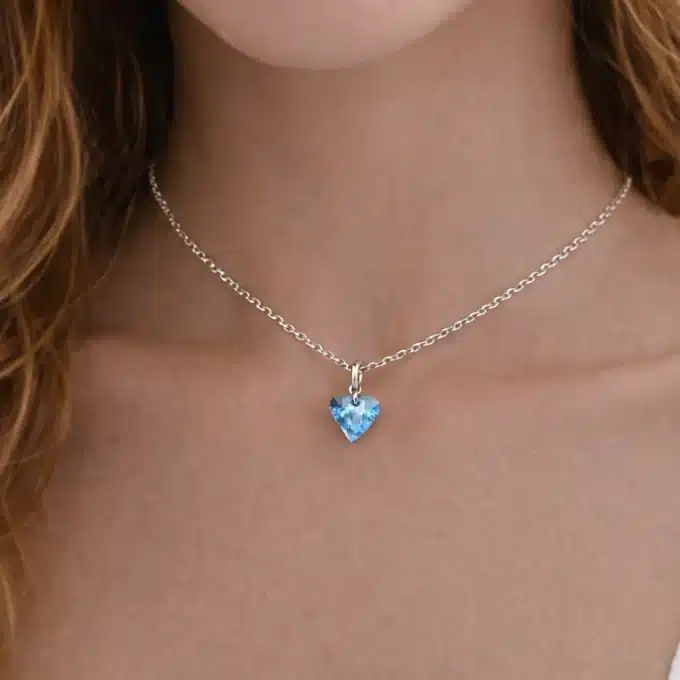 N2314b Collier Swarovski bleu artisanal - pendentif coeur cristal sur fine chainette en argent 925 - Bijoux Colliers femmes en ligne Ninanina