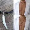 N2379 Collier homme pendentif griffe de tigre nacre blanche cordon cuir - Bijoux colliers hommes en ligne Ninanina
