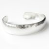 N2416B Bracelet Manchette Femme en Argent 925 Massif Martelé – Bijou Élégant et Authentique - Bijoux Bracelets manchettes en ligne Ninanina