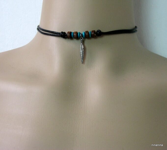 N2456terf collier cordon cuir homme et plume