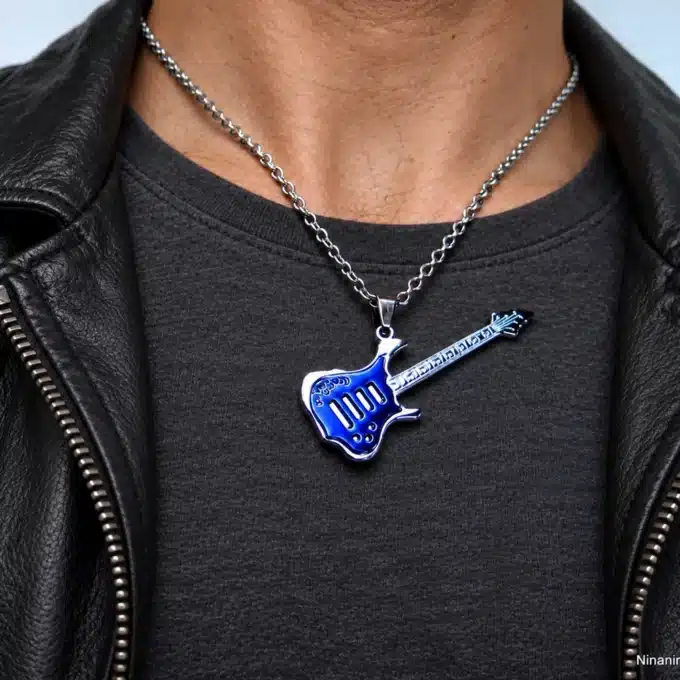 N2476a CCollier homme guitare bass bleue Acier argenté - Bijoux colliers hommes en ligne Ninanina