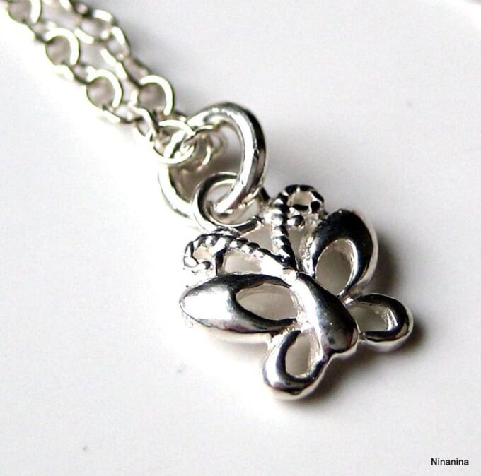 N2499a Collier papillon petit pendentif Argent 925 massif sur fine chaine - Bijoux Colliers fins en ligne Ninanina