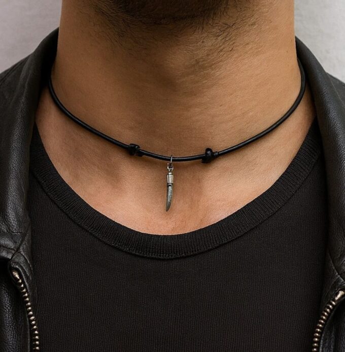 N2503a Collier cordon cuir homme réglable pendentif corne argentée artisanal - Bijoux Colliers hommes en ligne Ninanina