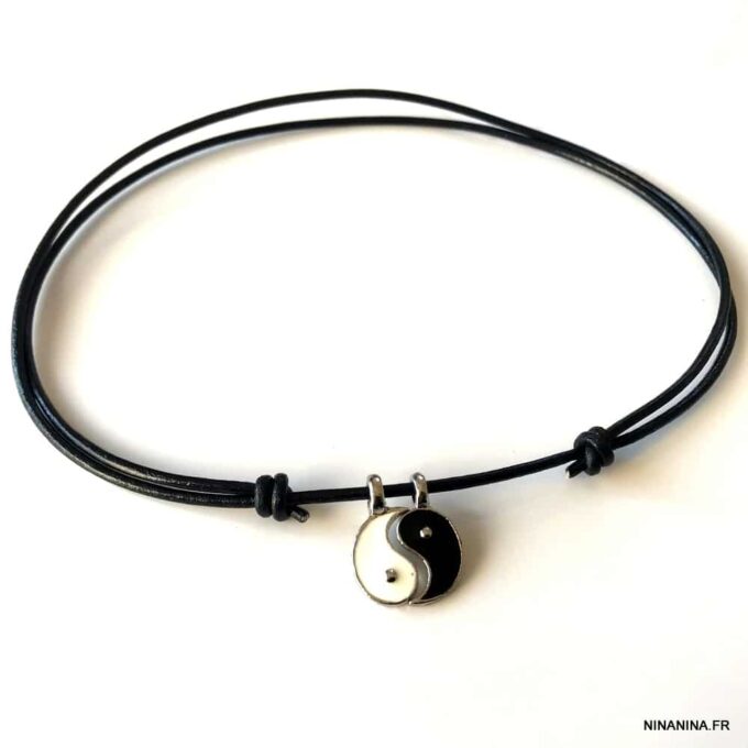 N2532a Collier yin et yang blanc et noir cordon cuir réglable - Bijoux Colliers en ligne Ninanina