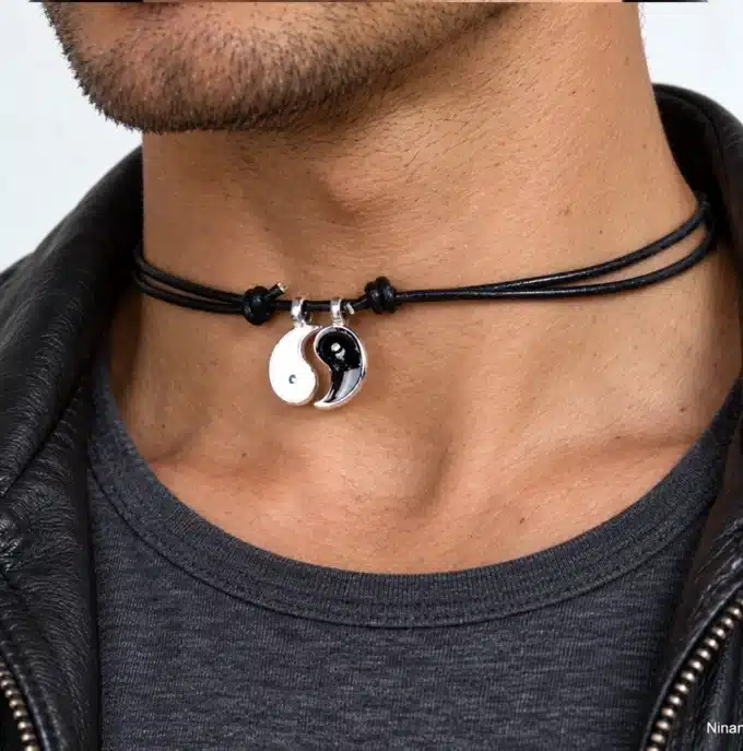 N2532a Collier yin et yang blanc et noir cordon cuir réglable - Bijoux colliers hommes en ligne Ninanina
