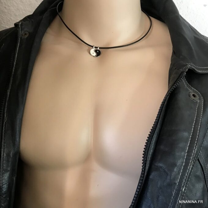 N2532b Collier yin et yang blanc et noir cordon cuir réglable - Bijoux Colliers en ligne Ninanina