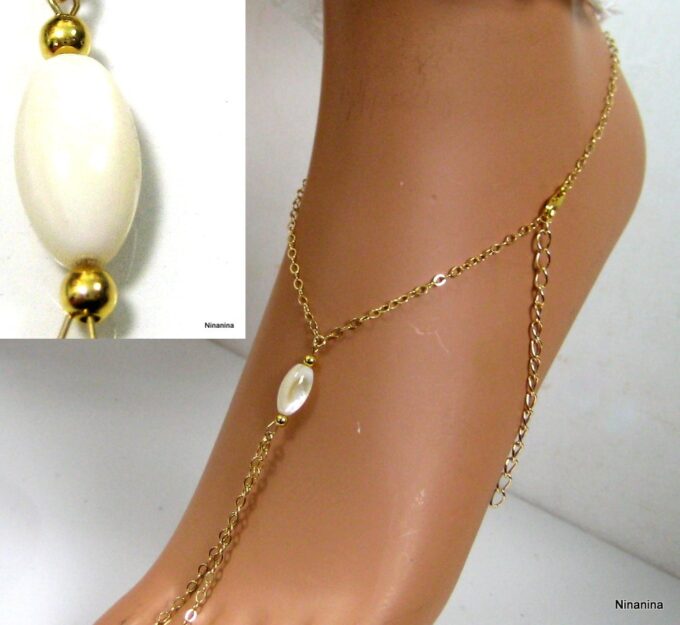 N2558terc bijou de pied plaqué or et nacre