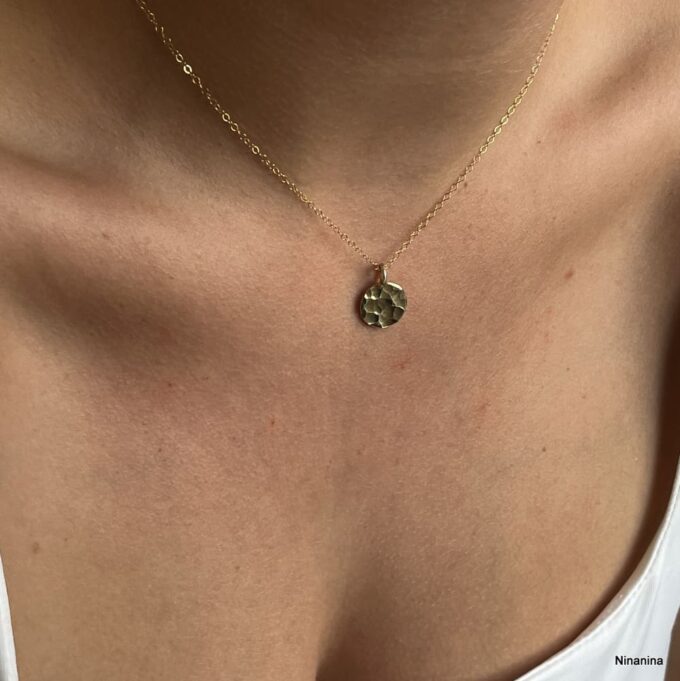 N2560 Collier médaille Or Plaqué Martelé Argent 925 Et Chaine Or Laminé - Bijoux Colliers plaqués or en ligne Ninanina