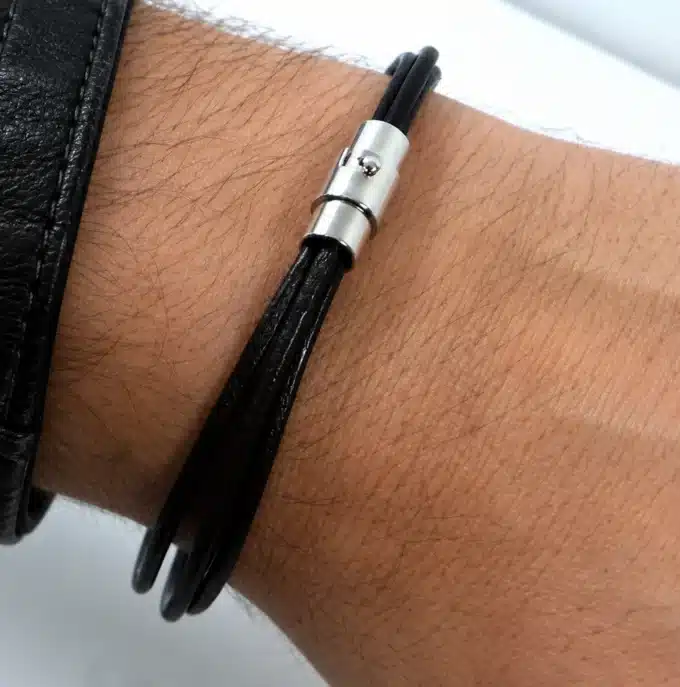 N2715a Bracelet cordon cuir 3 rangs fermoir acier inoxydable argent - Bijoux bracelets hommes en ligne Ninanina