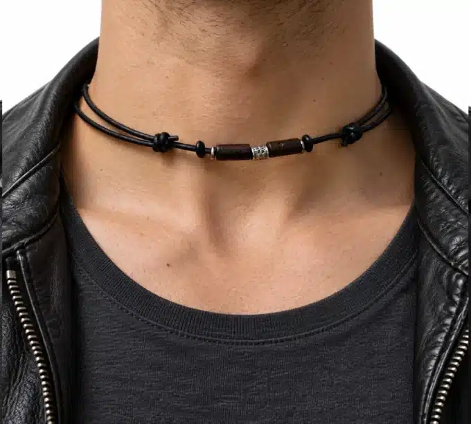 N2779a Collier homme perles tube bois marron cordon cuir - Bijoux colliers hommes en ligne Ninanina