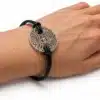 N2826 Bracelet femme pendentif rond filigrané argenté cordon cuir - Bijoux bracelets femmes en ligne Ninanina