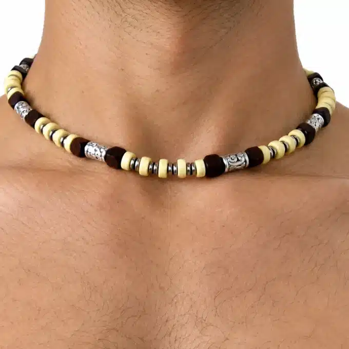N2944 Collier homme perles de bois argentées marron et blanches - Bijoux colliers hommes en ligne Ninanina