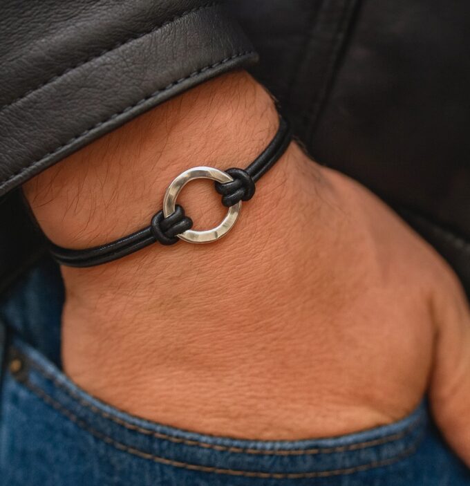 N2979e Bracelet anneau Argent 925 massif martelé homme cordon artisanal - Bijoux Bracelets hommes en ligne Ninanina