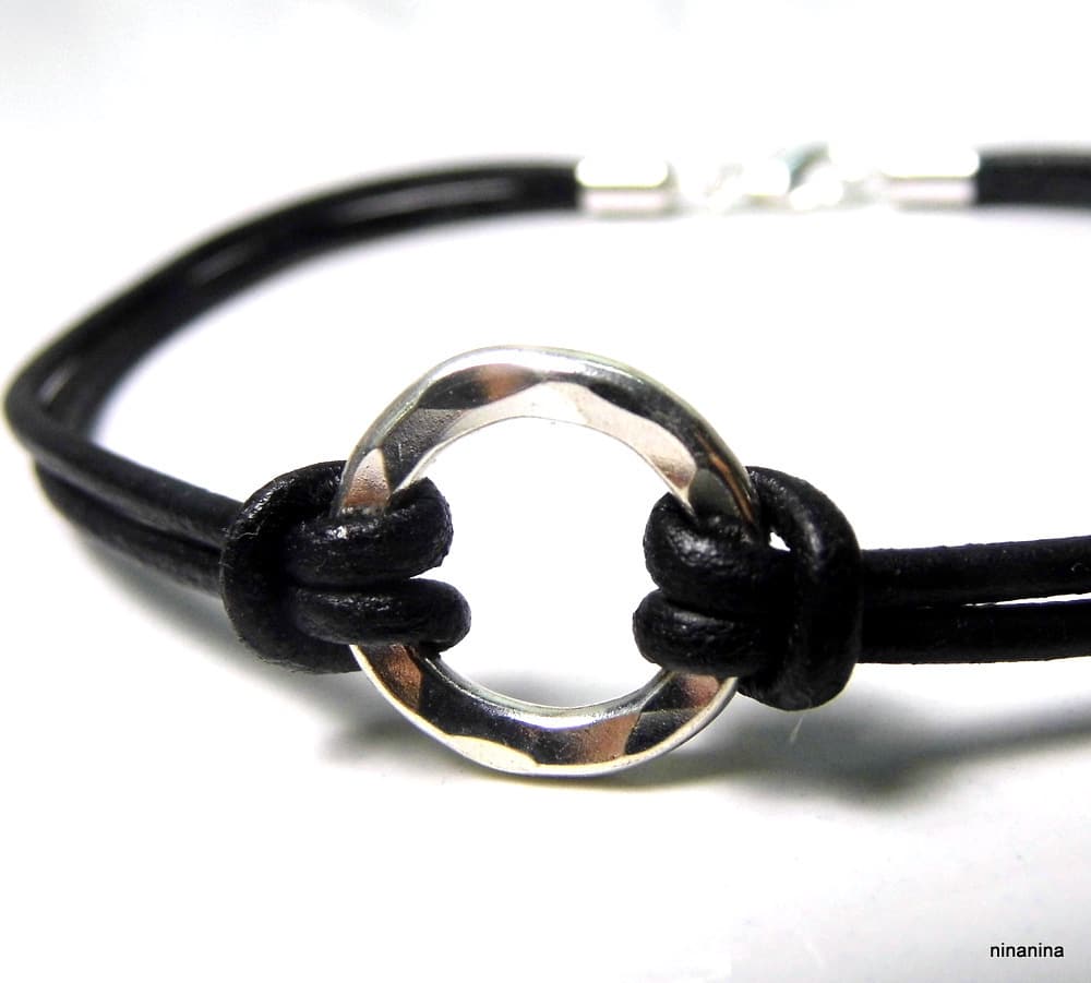 Bracelet anneau Argent 925 massif martelé homme cordon artisanal – Image 2