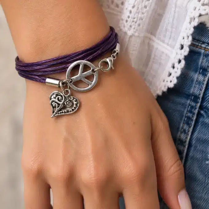 N3001b Bracelet femme fantaisie 3 tours signe peace et coeur argenté - Bijoux bracelets femmes en ligne Ninanina