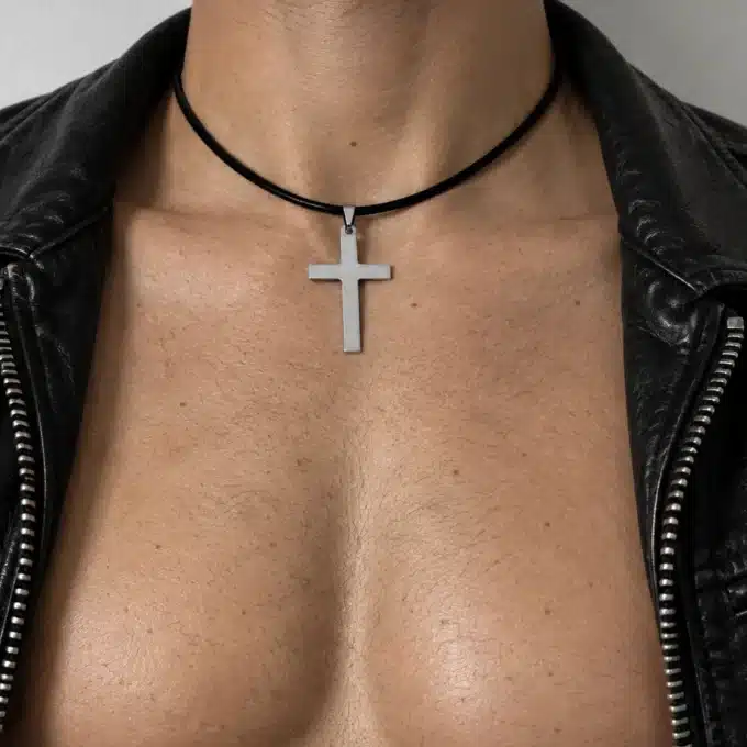 N3008d Collier homme avec pendentif croix Acier inoxydable cordon cuir - Bijoux colliers hommes en ligne Ninanina