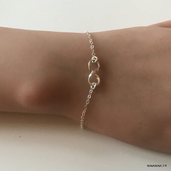 N3018a Bracelet Argent femme fin et minimaliste symbole infini - Bijoux Bracelets femmes en ligne Ninanina