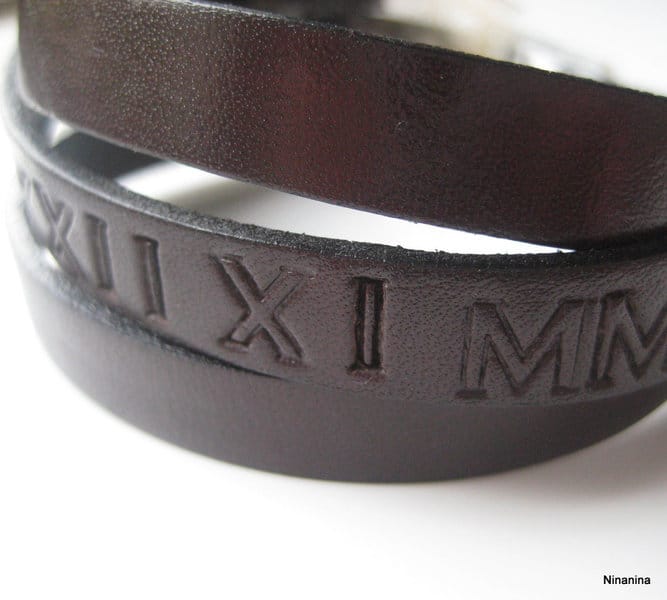 N3055_tera_bracelet_cuir_personnalise_date_chiifres_romains-2
