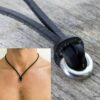 N3261 Collier homme artisanal avec disque en Acier inoxydable argenté sur lacet cuir plat noir - Bijoux Colliers en ligne Ninanina