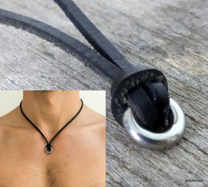 N3261 Collier homme artisanal avec disque en Acier inoxydable argenté sur lacet cuir plat noir - Bijoux Colliers en ligne Ninanina