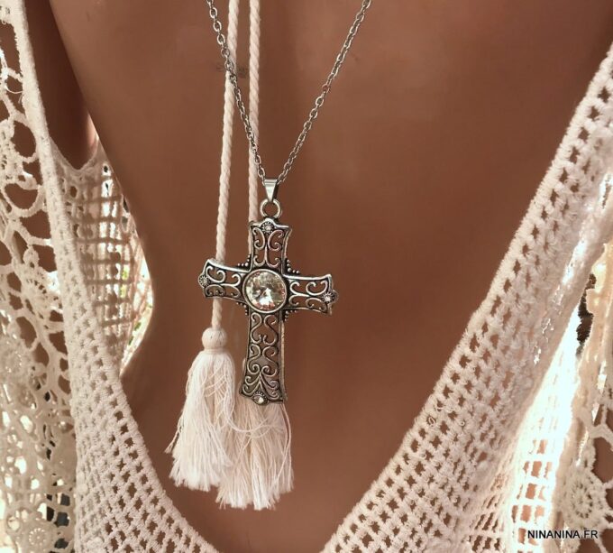N3350c Sautoir croix fantaisie - Collier de dos long pendentif croix - Bijoux Colliers de dos en ligne Ninanina