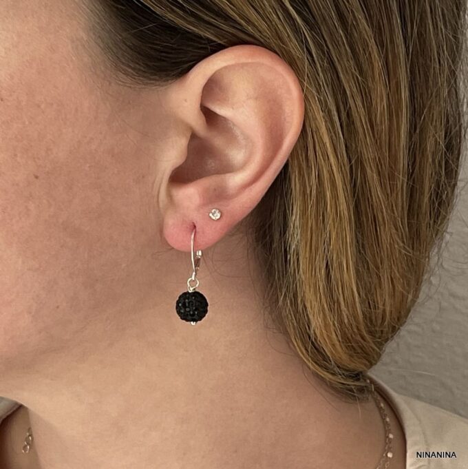 N3365e Boucles d'oreilles dormeuses Argent 925 boules cristal noir - Bijoux Boule d'oreille femme en ligne Ninanina