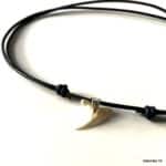 Collier Dent De Requin Surfeur Homme Cordon Cuir Coulissant