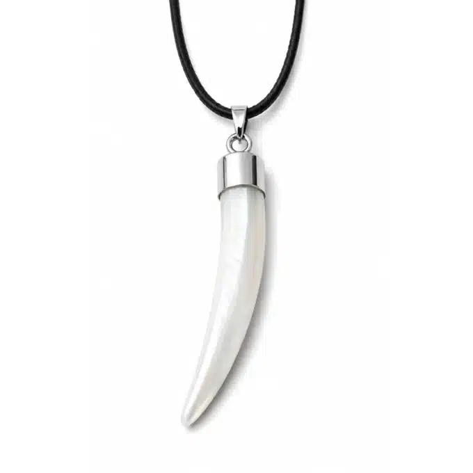 N3421 Collier homme pendentif dent de tigre en nacre blanche cordon cuir - Bijoux colliers hommes en ligne Ninanina