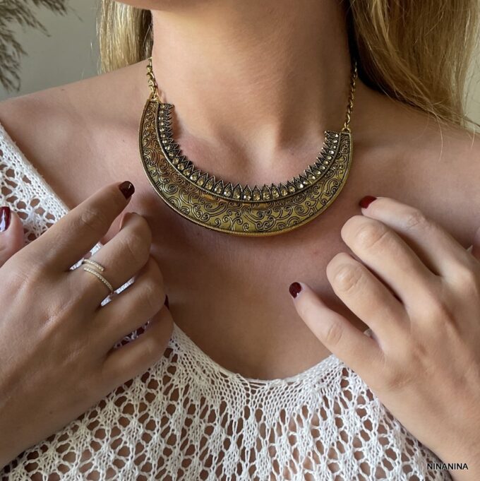 N3424 Collier Plastron Strass Or En Métal Doré Pour Femme - Bijoux Colliers Plastrons Ethniques en ligne Ninanina