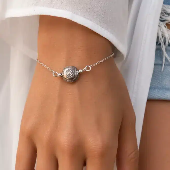 N3446a Bracelet Argent femme perle ronde et plate ciselée - Bijoux bracelets femmes en ligne Ninanina