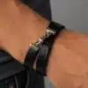 N3456a Bracelet homme cuir 2 tours avec lettre argentée personnalisée - Bijoux bracelets hommes en ligne Ninanina