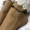 N3563b Bracelet de cheville cordon cuir pendentif triskel acier argent - Bijoux Bracelets en ligne Ninanina