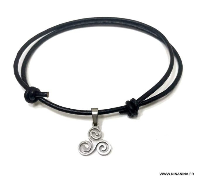 N3563c Bracelet de cheville cordon cuir pendentif triskel acier argent - Bijoux Bracelets en ligne Ninanina