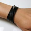 N3731 Bracelet multi tours lanière cuir plat noir - Manchette artisanale homme 5 tours - Bijoux Bracelets hommes en ligne Ninanina