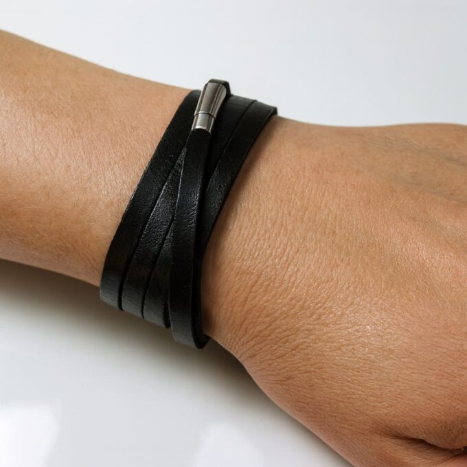N3731 Bracelet multi tours lanière cuir plat noir - Manchette artisanale homme 5 tours - Bijoux Bracelets hommes en ligne Ninanina
