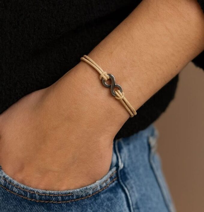 N3767d Bracelet homme femme signe infini Acier Inoxydable argenté cordon cuir - Bijoux Bracelets infinity en ligne Ninanina