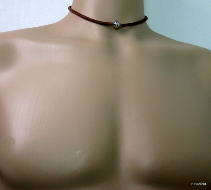 N3772c collier cuir et fermoir boule acier inoxydable