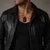 N3837a Collier homme pendentif rectangle tête de mort Acier noir - Bijoux colliers hommes en ligne Ninanina