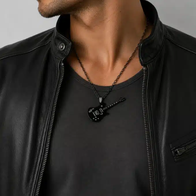N3857 Collier homme guitare noire Acier inoxydable - Bijoux colliers hommes en ligne Ninanina