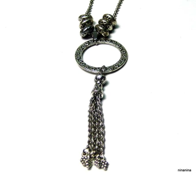 N3869b collier long pompon métal argent
